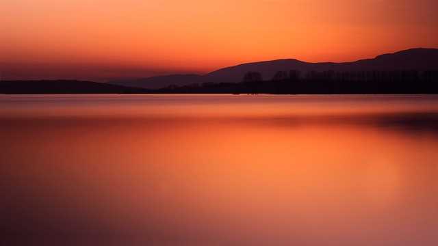 Не забывайте о undefinedсоциальных сетях</strong>. Они являются мощным инструментом для создания базовой аудитории и увеличения охвата. Делитесь своим контентом на платформах, соответствующих вашей целевой аудитории, и взаимодействуйте с пользователями для стимулирования дополнительного трафика на сайт.»></p>
<h2>SEO для стартапов: как достичь высоких позиций</h2>
<p><img decoding=